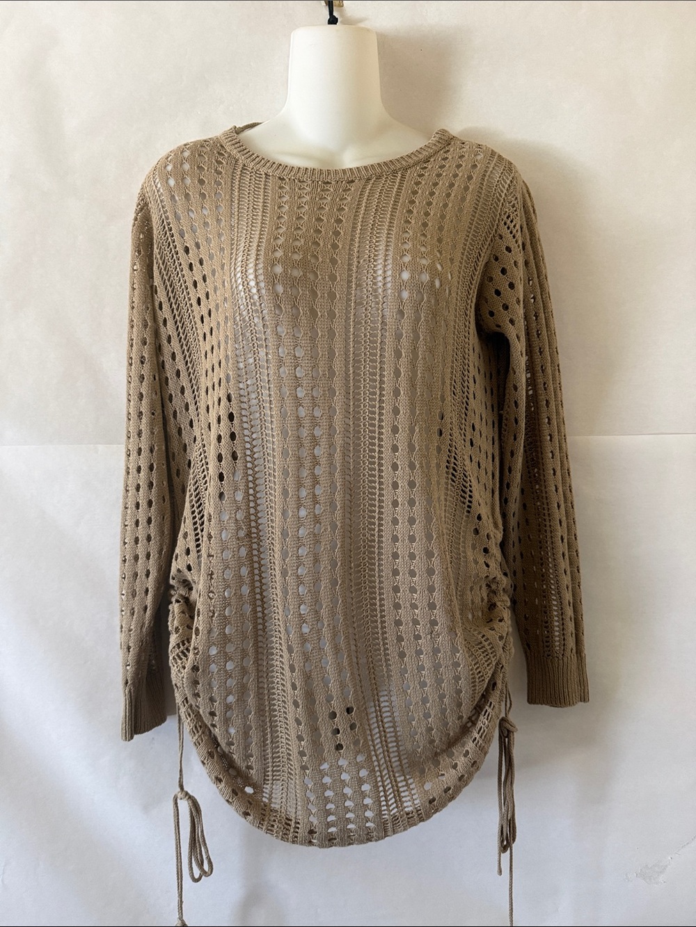 Light Brown Open Knit Crochet Sweater Sz M Boho Layer Beach Cover Up Ruched Side